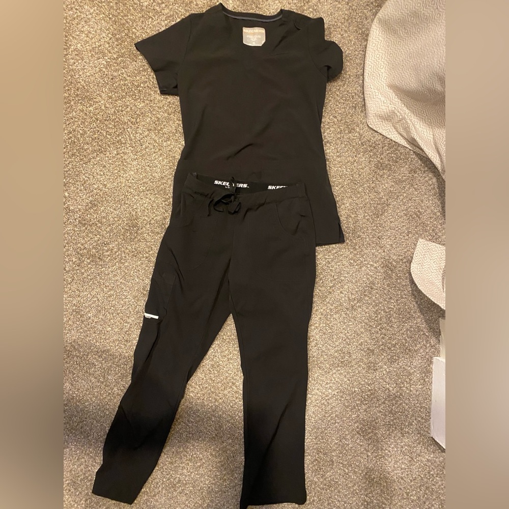 Sketchers black scrubs XSP